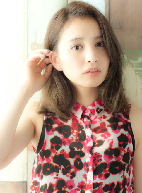 ミディアム 2014 紗栄子さん風ナチュラルミディ Minx 青山店の髪型