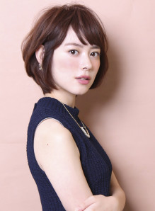 内田有紀の髪型が人気 定番ショートヘアカタログ 髪型 ヘアスタイル ヘアカタログ ビューティーナビ