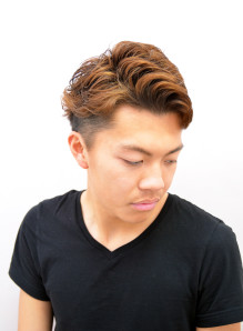 登坂広臣風の髪型が人気 最新メンズヘアスタイルカタログ 髪型 ビューティーナビ