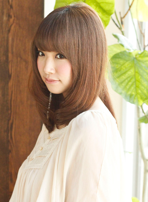 ミディアム 内巻きひし形 Afloat Japanの髪型 ヘアスタイル ヘアカタログ 21春夏