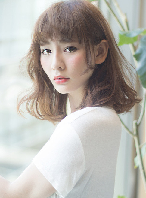 ミディアム エフォートレス セミディ Afloat Japanの髪型 ヘアスタイル ヘアカタログ 21春夏