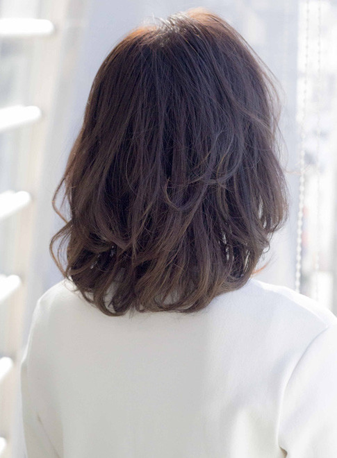 ミディアム おフェロ大人パーマ Afloat Japanの髪型 ヘアスタイル