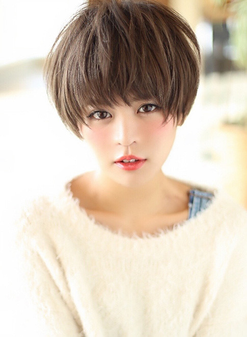 ショートヘア コンパクトな大人かわいいショート Afloat Japanの髪型