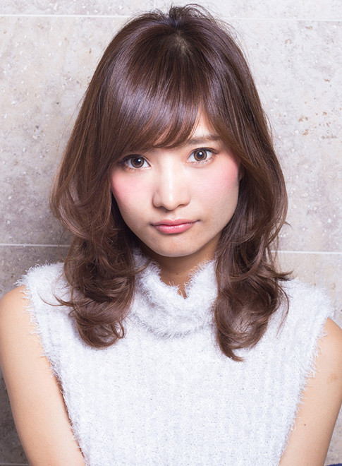 ミディアム ひし形パーマヘア Afloat Japanの髪型 ヘアスタイル ヘアカタログ 21春夏