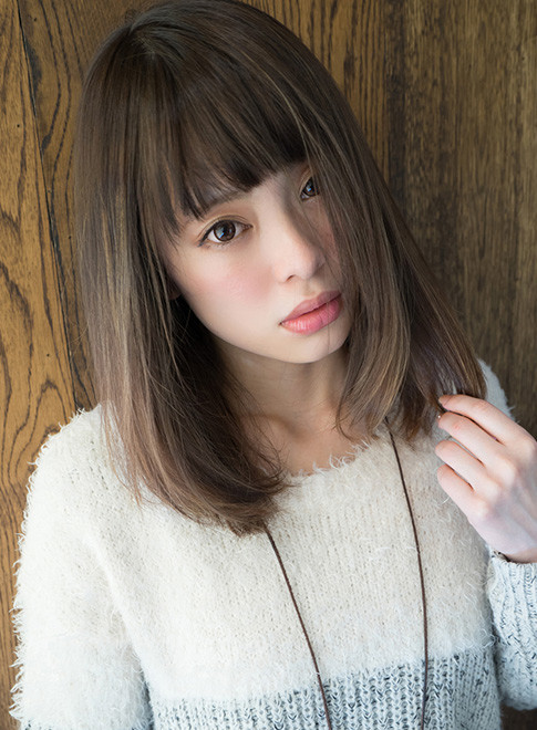 ミディアム バレイヤージュなハイライト Afloat Japanの髪型 ヘアスタイル ヘアカタログ 21春夏