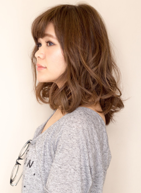 ミディアム ロブ セレブパーマ Afloat Japanの髪型 ヘアスタイル