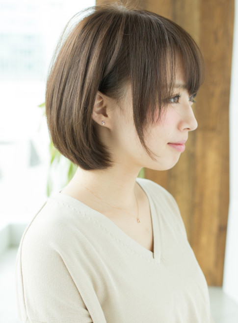 ボブ 耳掛けが絶妙に可愛いボブ 縮毛矯正にも Afloat Japanの髪型 ヘアスタイル ヘアカタログ 21春夏