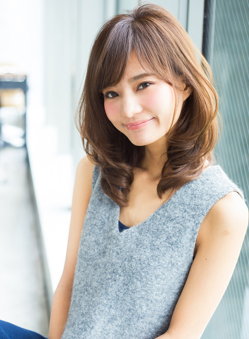 ミディアム 大人気ひし形シルエットミディ Afloat Japanの髪型 ヘアスタイル ヘアカタログ 21春夏