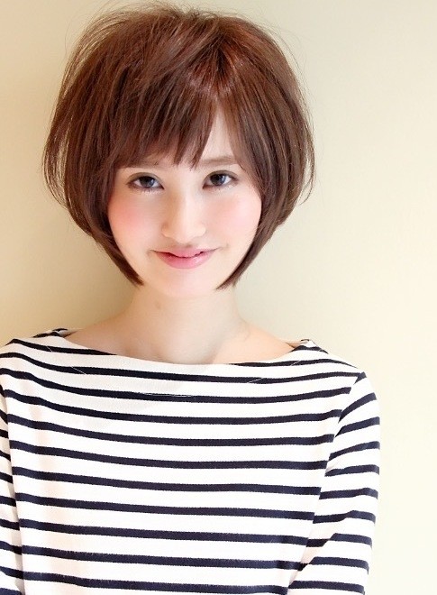 ボブ 大人女子 吉瀬美智子さん風のショートボブ Reunaの髪型 ヘアスタイル ヘアカタログ 21夏 秋