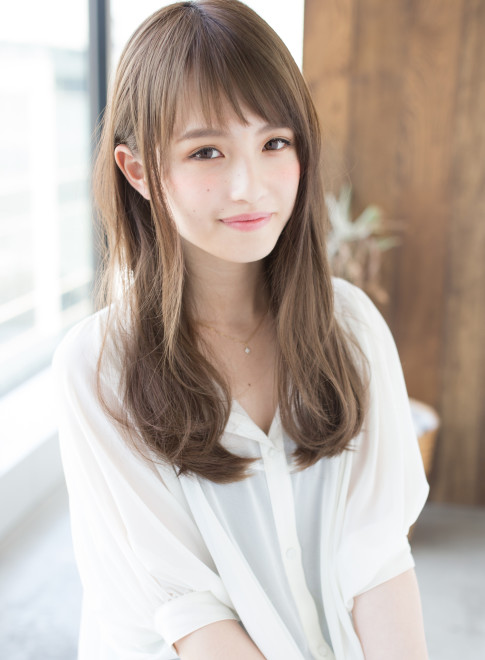 ロング 癖毛を活かすならアンニュイカール Afloat Japanの髪型 ヘアスタイル ヘアカタログ 21春夏