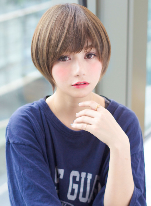 ショートヘア 小顔ラインナチュラルショート Afloat Japanの髪型