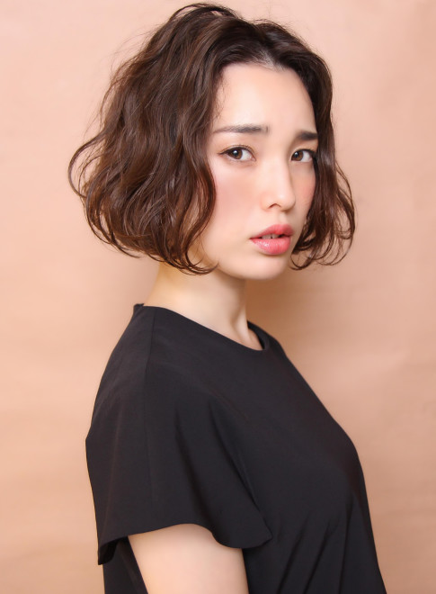 ボブ 年代 50代 パーマ しっかり 強め の 21秋冬 今人気no 1の髪型 ヘアスタイルは ヘアカタログbeauty Navi