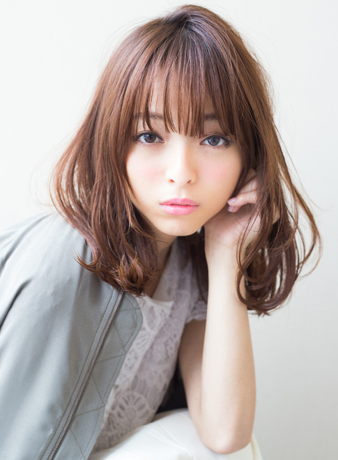 ミディアム ニュアンスパーマ Afloat Japanの髪型 ヘアスタイル ヘアカタログ 21春夏
