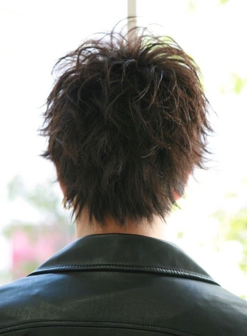 メンズ 登坂広臣風 躍動感たっぷりパーマショート Rootsの髪型 ヘアスタイル ヘアカタログ 21春夏