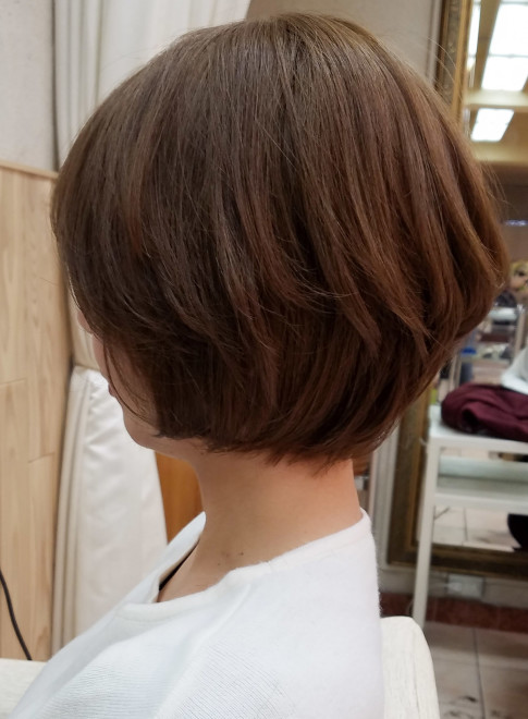 ボブ 波瑠さん風のひし形フォルムのショートボブ Virgoの髪型 ヘアスタイル ヘアカタログ 21夏 秋