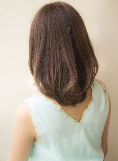 ミディアム 上品パーマスタイルで360度美シルエット Afloat Japanの髪型 ヘアスタイル ヘアカタログ 21春夏