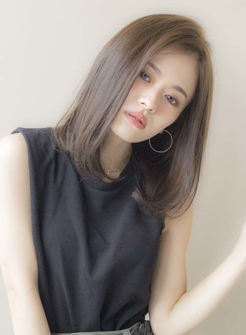 ミディアム 大人ワンカールロブ Afloat Japanの髪型 ヘアスタイル ヘアカタログ 21春夏