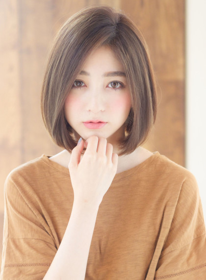 ボブ パーマ ストレート 前髪 長さ あごライン の 21春夏 今人気no 1の髪型 ヘアスタイルは ヘアカタログbeauty Navi