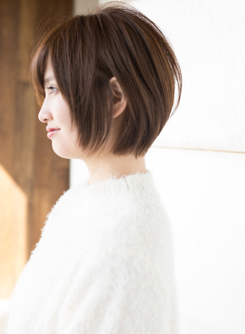 ショートヘア ナチュラルトップふんわりショートボブ Afloat Japanの髪型 ヘアスタイル ヘアカタログ 21冬 春