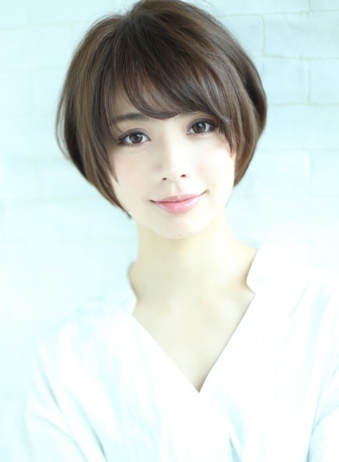 ショートヘア 大人美人にカット Afloat Japanの髪型 ヘアスタイル ヘアカタログ 21春夏