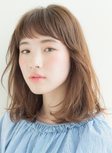 ショートバング ミディアム 画像あり の髪型 ヘアスタイル ヘアカタログ情報 21春夏