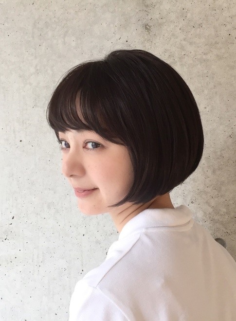 ボブ 大人女子のためのショートボブ Houleの髪型 ヘアスタイル ヘアカタログ 21春夏