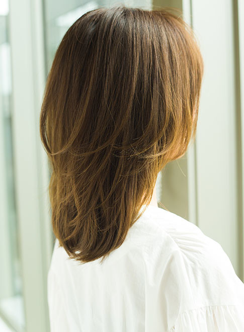 ミディアム 大人女性に大人気 ひし形レイヤーカット Afloat Japanの髪型 ヘアスタイル ヘアカタログ 21春夏