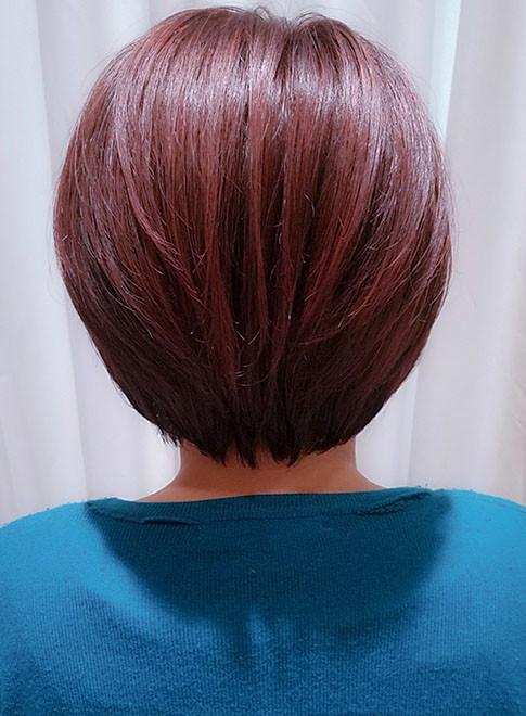 ショートヘア 40代 美肌に見える暖色カラーのショート Virgoの髪型