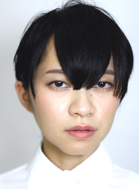 ベリーショート 透明感のあるボーイッシュ黒髪ショート Gokan Omotesando の髪型 ヘアスタイル ヘアカタログ 22冬