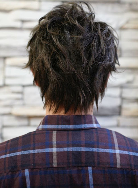 メンズ アップバングで清潔感upのショートウルフ Rootsの髪型 ヘアスタイル ヘアカタログ 22春夏
