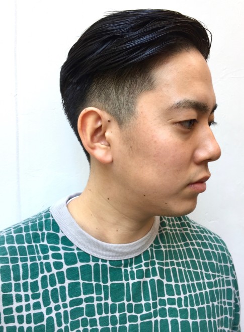 メンズ サイド刈り上げの外国人風ベリーショート Gokan Omotesando の髪型 ヘアスタイル ヘアカタログ 21春夏