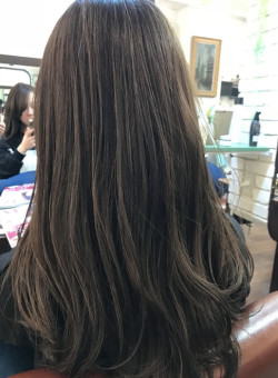 【ロング】ミルフィーグレージュ/hair studio Barrettaの髪型・ヘアスタイル・ヘアカタログ｜2024春夏