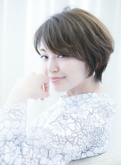 ショートヘア 吉瀬美智子さん風フォルムが綺麗なショート Virgoの髪型