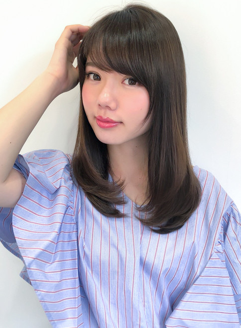 セミロング 小顔カットレイヤー Afloat Japanの髪型 ヘアスタイル ヘアカタログ 21春夏