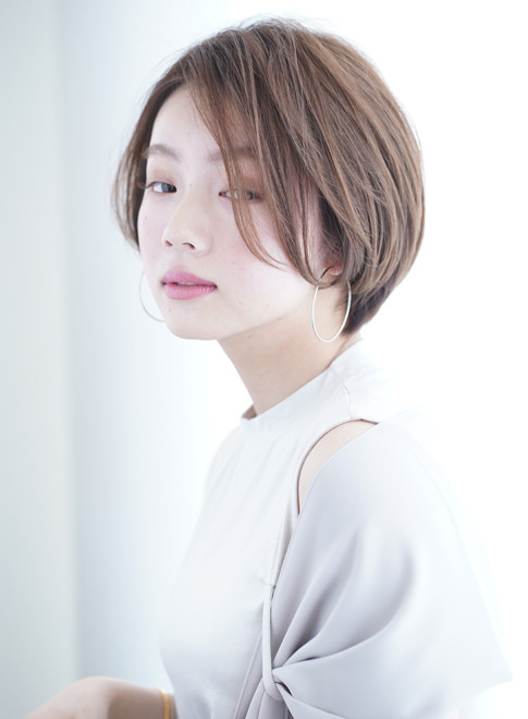 ショートヘア 30代40代 ショートボブ ストレート Arc の髪型 ヘアスタイル ヘアカタログ 22秋冬