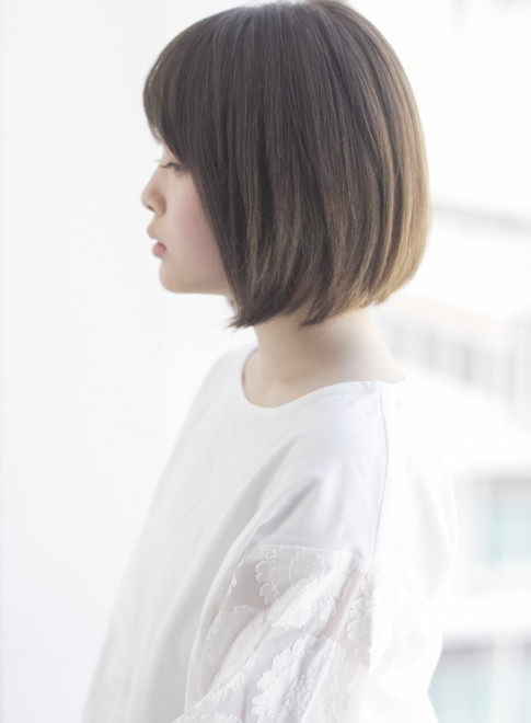 ボブ 大人女子のプラチナムストレートボブ Laf From Gardenの髪型 ヘアスタイル ヘアカタログ 21春夏