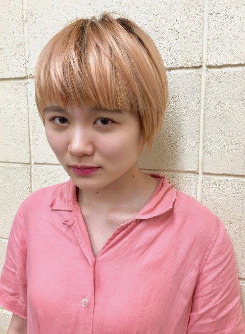 ショートヘア ショートバングのケアブリーチボブ Gokan Omotesando の髪型 ヘアスタイル ヘアカタログ 21春夏