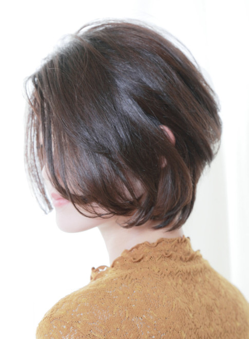 ボブ 女性らしい丸みが綺麗な大人ショートボブ Virgoの髪型 ヘアスタイル ヘアカタログ 21秋冬