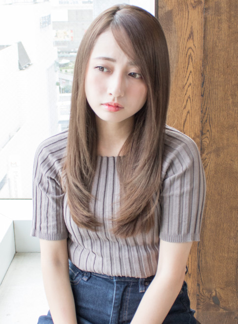 ロング 安室奈美恵さん風フェザーロングストレート Afloat Japanの髪型 ヘアスタイル ヘアカタログ 21春夏