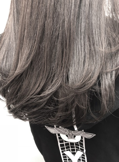 ロング 秋カラー ラベンダーグレージュ Hair Studio Barrettaの髪型