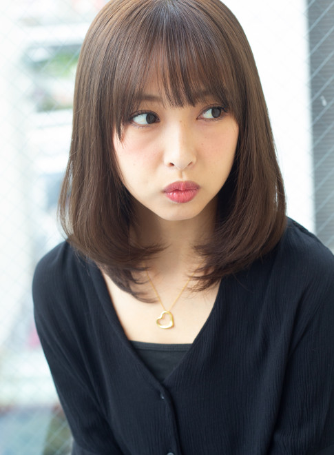ミディアム ひし形カットはおまかせ ミディアムヘア Afloat Japanの髪型 ヘアスタイル ヘアカタログ 21春夏