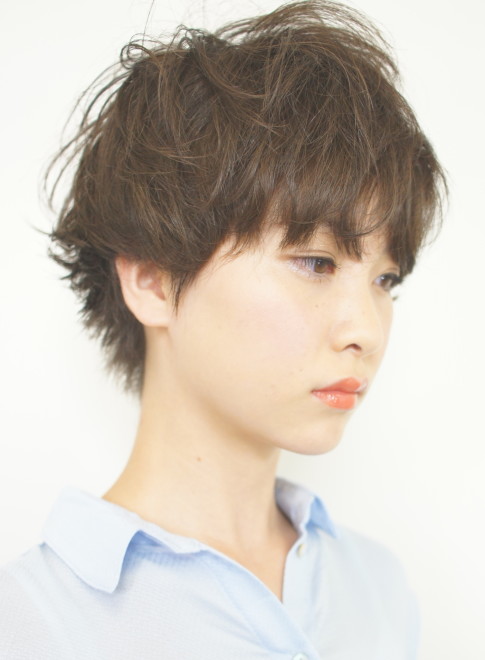 ショートヘア 40代大人世代のショートパーマ Gokan Omotesando の髪型 ヘアスタイル ヘアカタログ 22秋冬