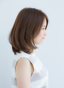 40代 ヘアスタイル ミディアム 面長 画像あり の髪型 ヘアスタイル ヘアカタログ情報 21春夏 16ページ目