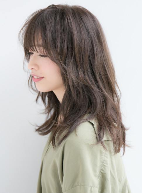セミロング 大人可愛いひし形レイヤーパーマスタイル Garden Aoyamaの髪型 ヘアスタイル ヘアカタログ 秋冬