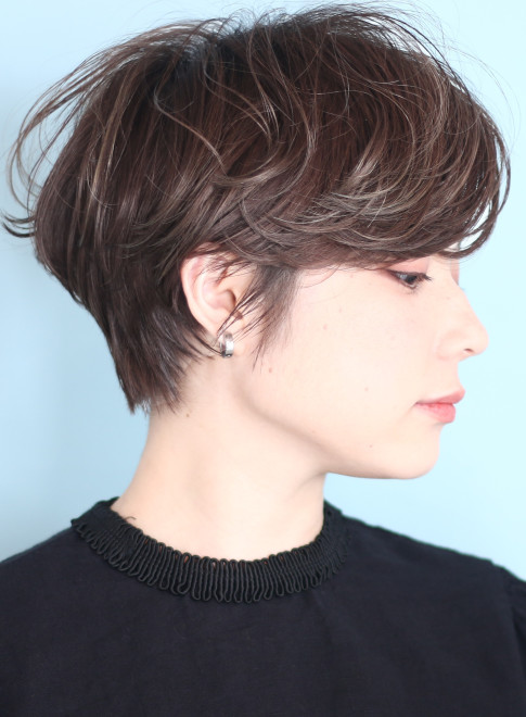 ショートヘア 横顔美人なハンサムショート 30代人気 Beautrium Ginzaの髪型 ヘアスタイル ヘアカタログ 秋冬