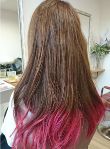 グラデーション ピンク 髪色 画像あり の髪型 ヘアスタイル ヘアカタログ情報 秋冬 3ページ目