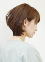 30代〜の大人女性のショートヘア（髪型ショートヘア）