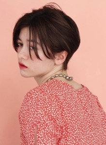 ショートヘア フランス人 画像あり の髪型 ヘアスタイル ヘアカタログ情報 21春夏