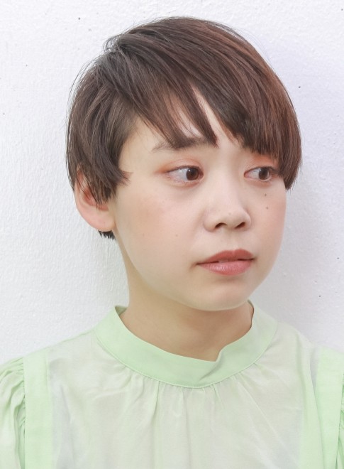 ベリーショート アシメで個性的な無造作ベリーショート Gokan Omotesando の髪型 ヘアスタイル ヘアカタログ 23冬