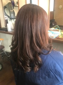 40代 ロングパーマ 画像あり の髪型 ヘアスタイル ヘアカタログ情報 22秋冬